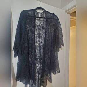 Lace kimono